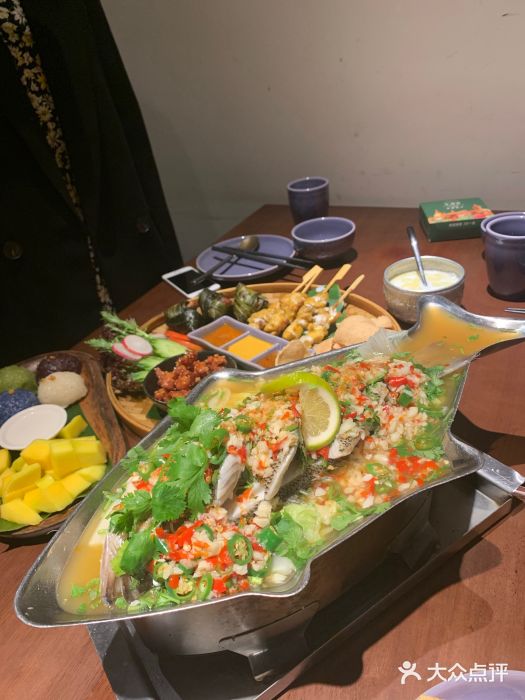 忆暹罗·金泰国餐厅(和义店)青柠檬蒸鱼图片