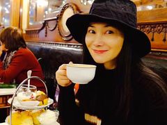 -Majestic Café