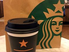 甄选拿铁-星巴克臻选(广州沙面店)