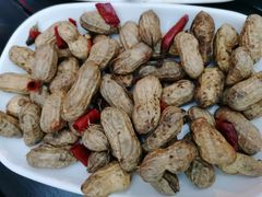 煮花生-二钳洞庭虾蟹·江湖菜(成都鹭岛店)