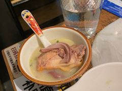 -尚尚仙·酸汤猪手·猪肚鸡火锅(华联万柳购物中心店)