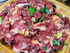-黄利砖万峰林布依特色酸笋牛肉馆