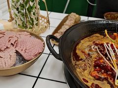 -扎起市井老火锅(乐山总店)