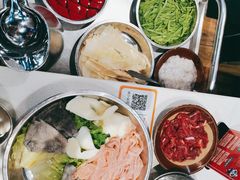 -憨铁匠老火锅(龙岗万科里店)