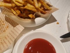 -LESCEDARS Brasserie Bistro香柏树