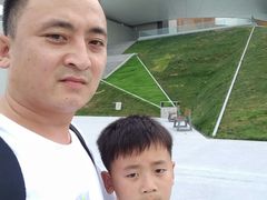 -郑东新区龙湖公共艺术中心