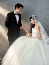 -挪娅婚纱摄影皇家会所