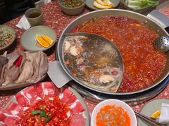 -纸盐河码头火锅(十八梯店)