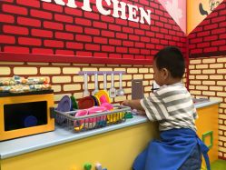 -莫莉幻想儿童乐园(郑州丹尼斯三天地店)