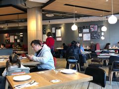 大堂-必胜客(新中纬店)