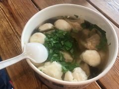 -手劲鱼丸馄饨铺(哈一百店)