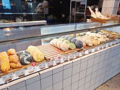 面包甜点陈列柜-黑草莓(重庆路店)