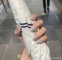 -悦指间美甲美睫