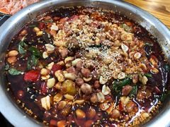-周良天山牛杂城(天山路总店)