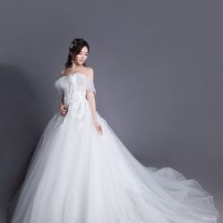 -予白婚纱礼服馆