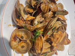 -嗨辣小聚·盘锦河蟹·海鲜烧烤龙虾(盘锦十年好店)