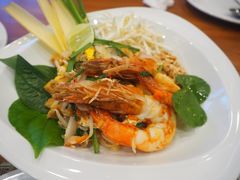 -Chom Cafe and Restaurant