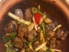 -八府香鸭·啫啫煲(华山路店)