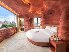 -幸栖洞穴设计酒店(成都春熙路店)