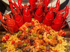 -龙巢盱眙龙虾·牛蛙·烧烤宵夜(八卦岭店)