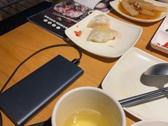 -洪氏嗨捞·广东猪肚鸡·椰子鸡火锅(西咸万象城店)