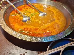 -靓寨酸汤火锅(时尚天河东一街店)