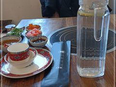 -毛辣果·贵州红酸汤牛肉火锅(西单店)