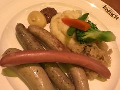 -LENBACH兰巴赫西餐啤酒坊(大连星海广场店)