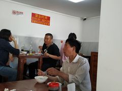 大堂-宝瑞门钉肉饼店