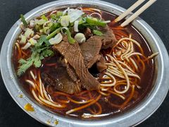 -薛记襄阳香辣牛肉面(平安路店)