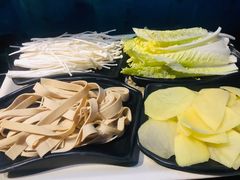 -云晓光头烧烤吧(川沙绿地店)