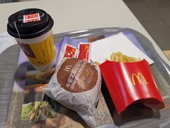 -麦当劳(轻轨曹杨路店)