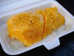 -芒果糯米饭摊子