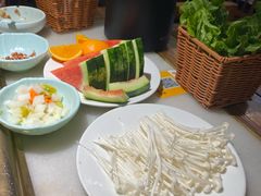 -巴渝瓦肆重庆鲜火锅(宝龙环湖店)