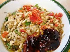 -拈签一笑黄牛肉辣卤串串
