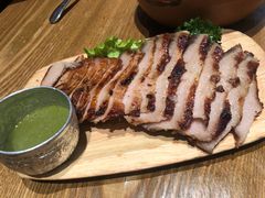 香烤猪颈肉配秘制蘸料-正泰餐厅AmazingThai(亦庄店)