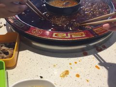 鸳鸯锅-大师兄酱骨火锅