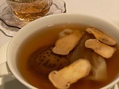 松茸花菇炖菌黄汤-金轩中餐厅 Jin Xuan(浦东丽思卡尔顿酒店)