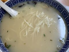 海鲜面-沪西老弄堂面馆(定西路店)