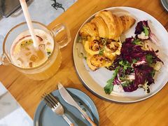 海鲜牛油炒蛋牛角-CHILLAX轻乐时(侨建·Hi City店)