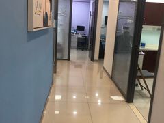 -瑞尔齿科(颐堤港诊所)