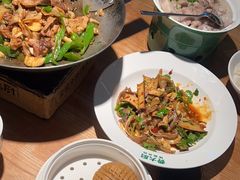 -费大厨辣椒炒肉(万家丽一店)