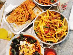 -江城燕子大排档(江汉路步行街店)