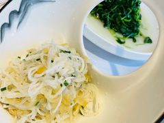 萝卜海蜇丝-老人和饭店(淮海中路店)