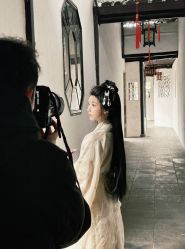 -一揽芳华汉服旗袍体验馆(拙政园店)