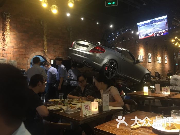 1886汽车主题德国餐厅(外滩十六铺码头店-奔驰amg图片-上海美食-大众