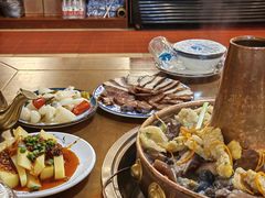 -岳记兴隆·青城腊排铜火锅(融创店)