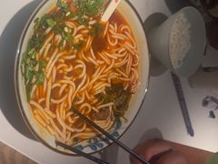 -鑫花溪牛肉米粉(凤凰街创始总店)