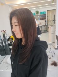 -V7 HAIR SALON