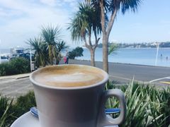 -Takapuna Beach Cafe